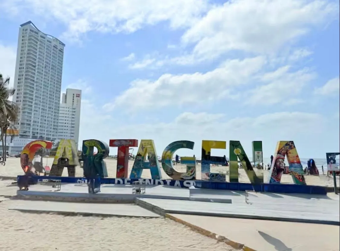 Escapate Al Paraiso! Apartamento Con Piscina A Pasos Del Mar En Marbella Cartagena